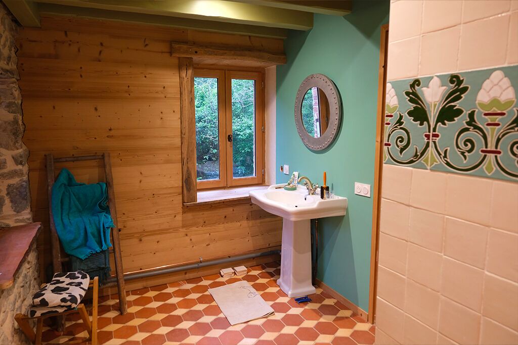 Photo of Bathroom in Saint-Cyr-le-Chatoux