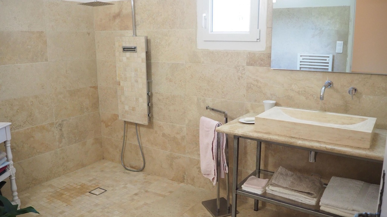 Photo of Bathroom in Villes-sur-Auzon