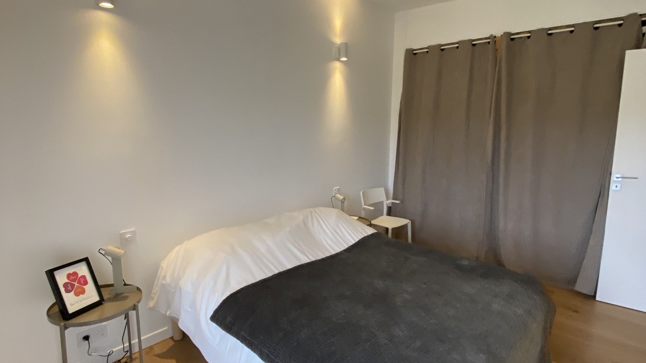 Photo of Bedroom in Saint-Pierre-de-Vassols