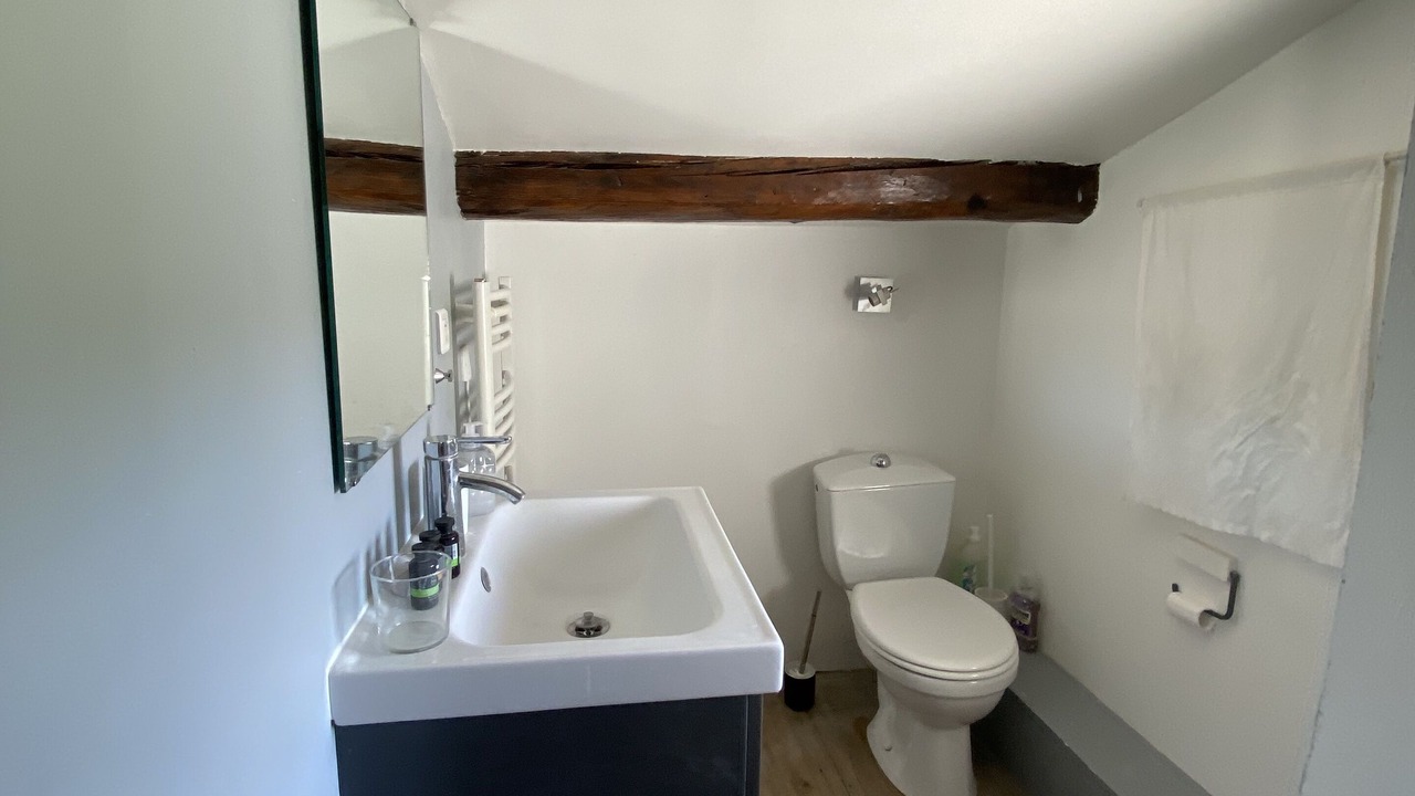 Photo of Bathroom in Saint-Pierre-de-Vassols