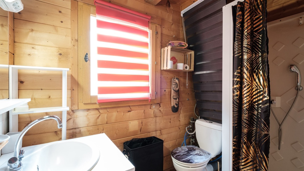 Photo of Bathroom in Montoldre