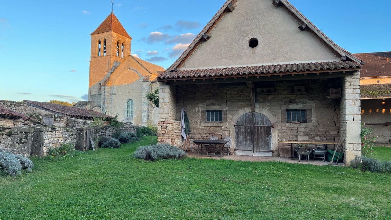 Photo of Outdoor in Chapaize