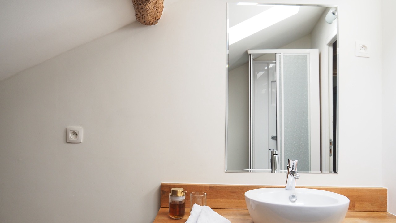 Photo of Bathroom in Massiac