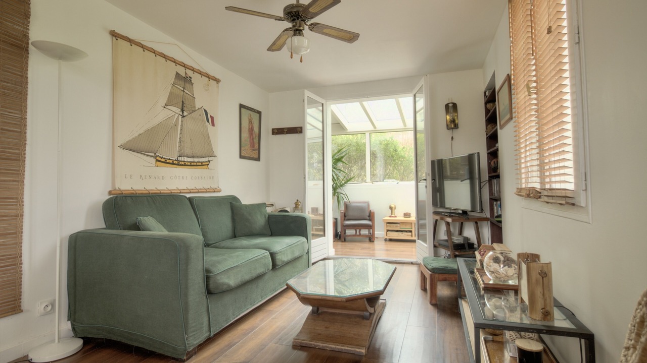 Photo of Livingroom in Joinville-le-Pont