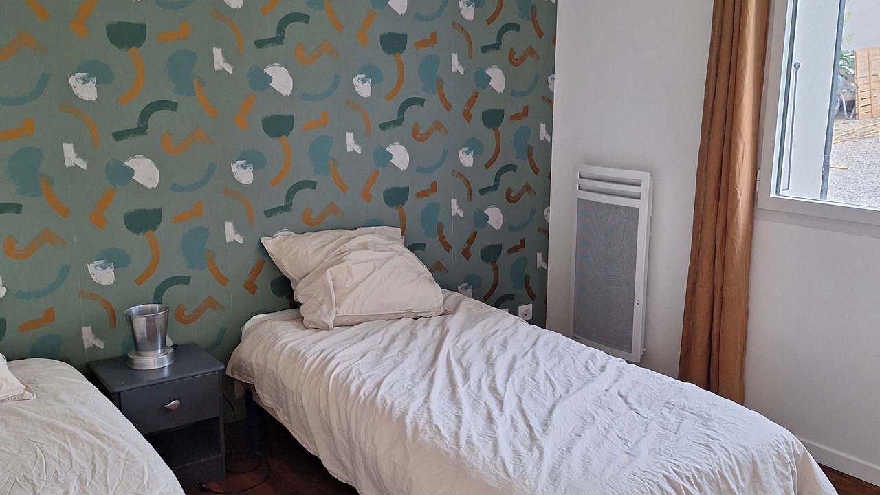 Photo of Bedroom in Taulignan