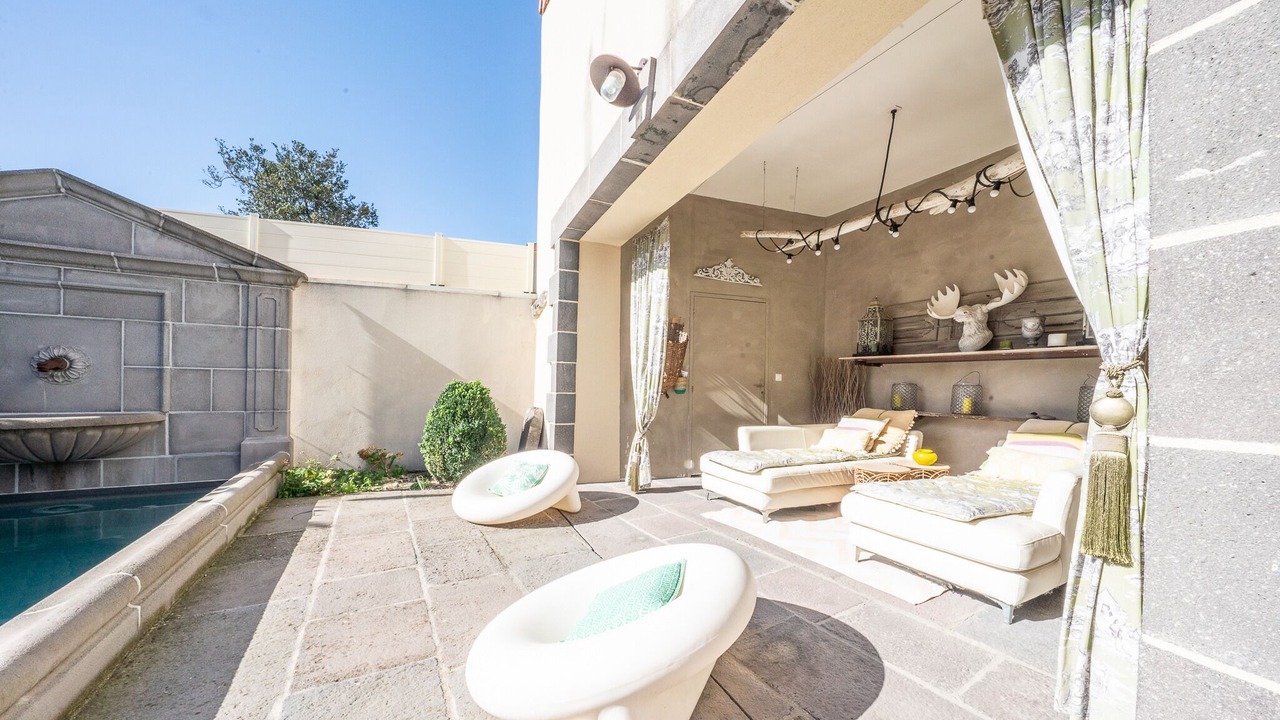 Photo of Patio Balcony in Pont-du-Chateau