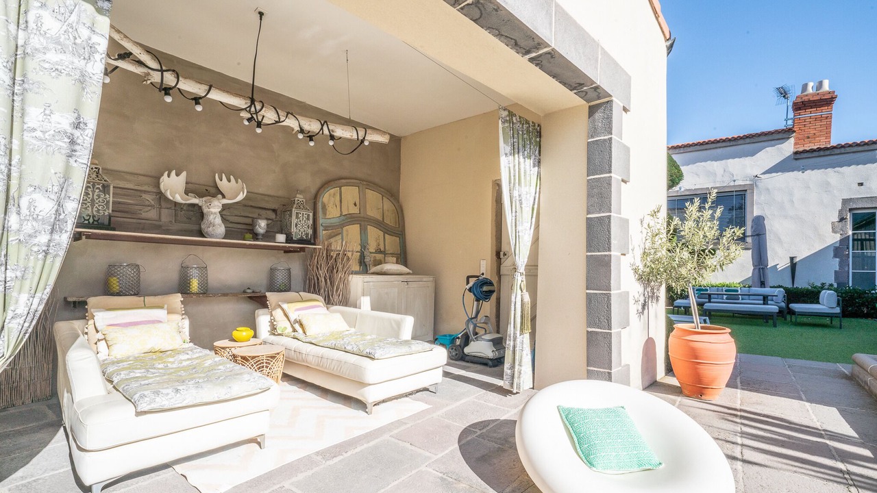 Photo of Patio Balcony in Pont-du-Chateau