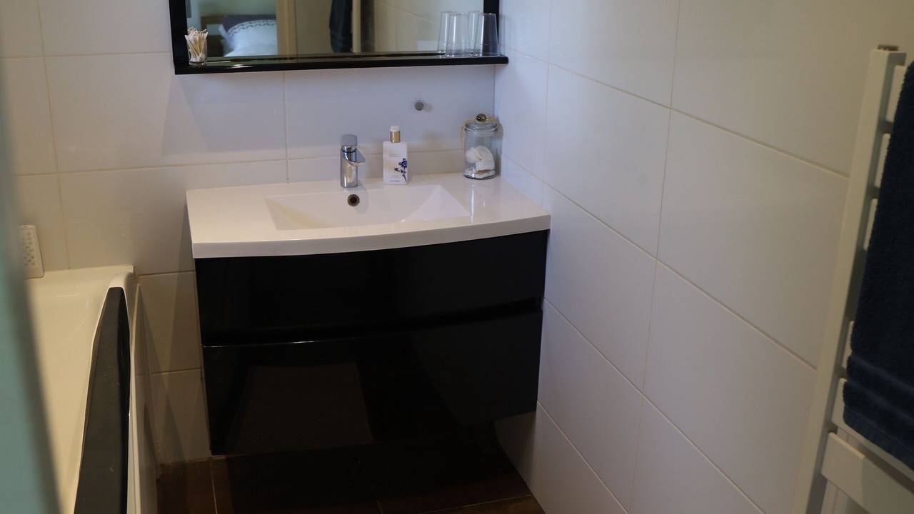 Photo of Bathroom in Cernay-la-Ville