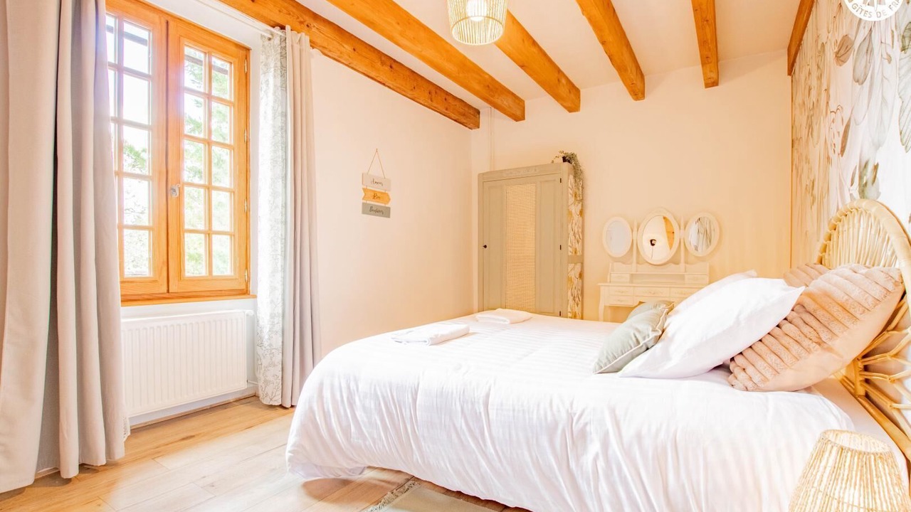 Photo of Bedroom in Tournus
