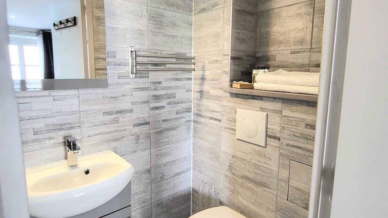Photo of Bathroom in Butte-aux-Cailles