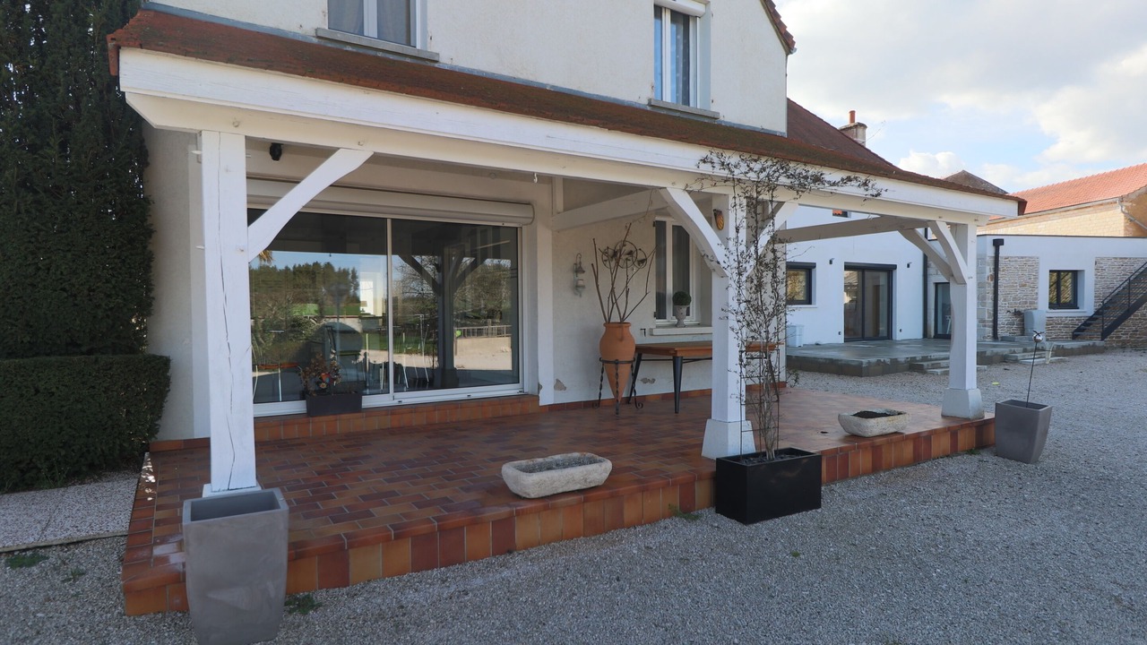 Photo of Patio Balcony in Lechatelet
