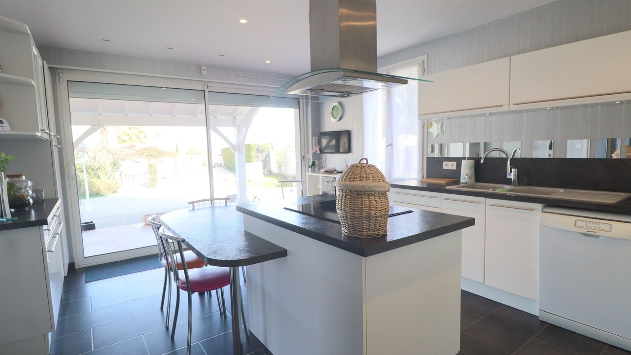 Photo of Kitchen in Lechatelet