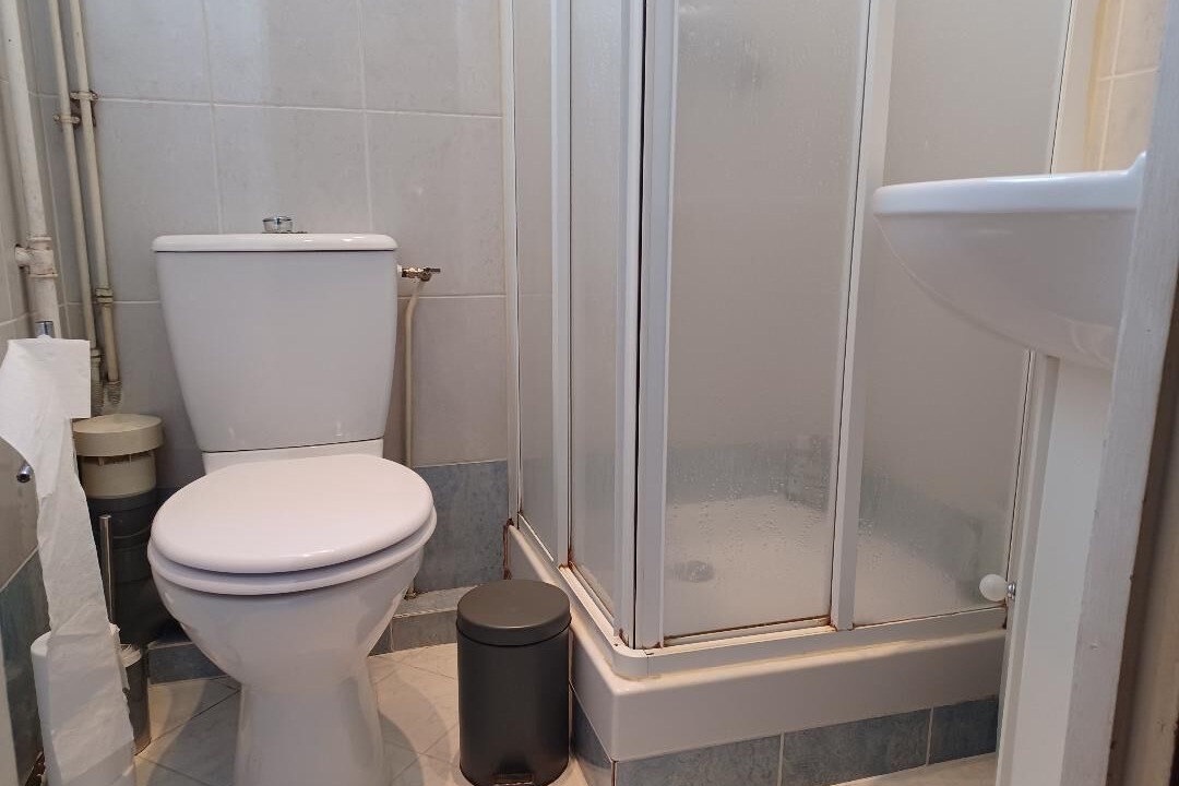 Photo of Bathroom in Cachan