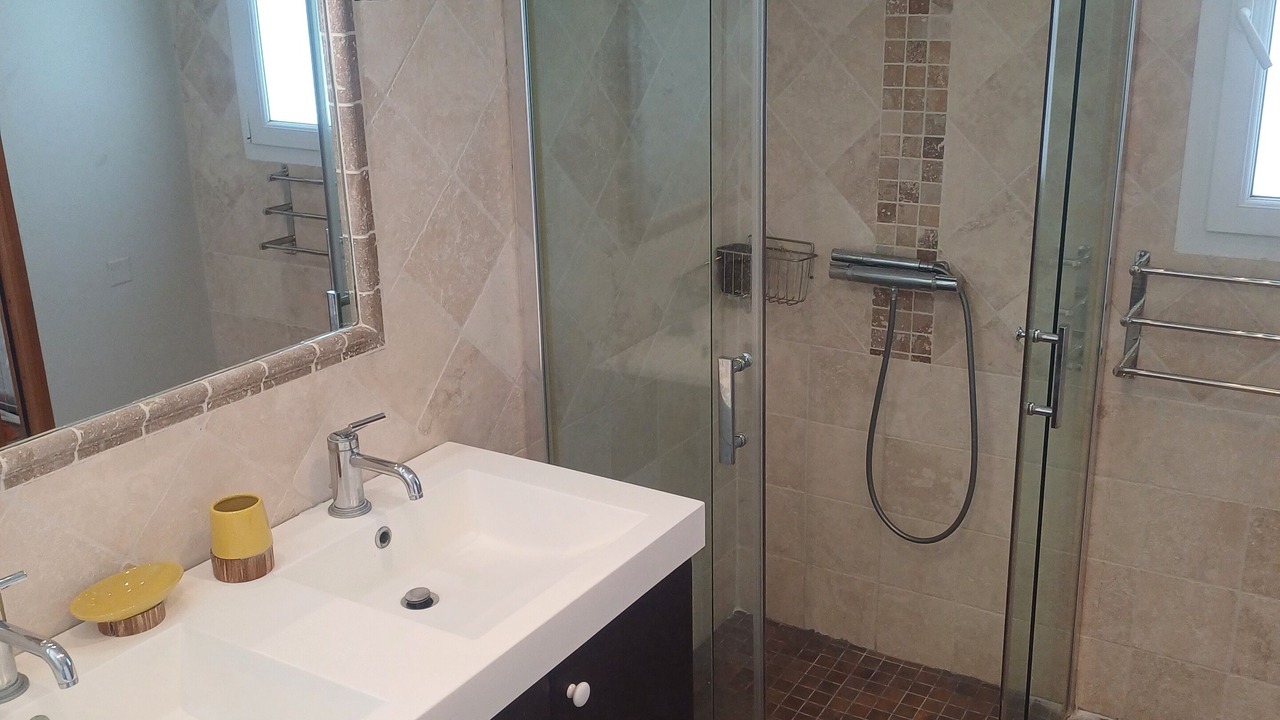 Photo of Bathroom in Mormoiron