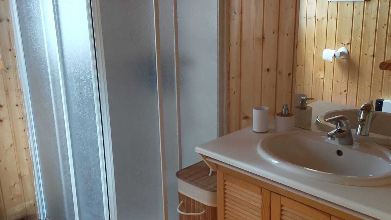 Photo of Bathroom in Saint-Antheme
