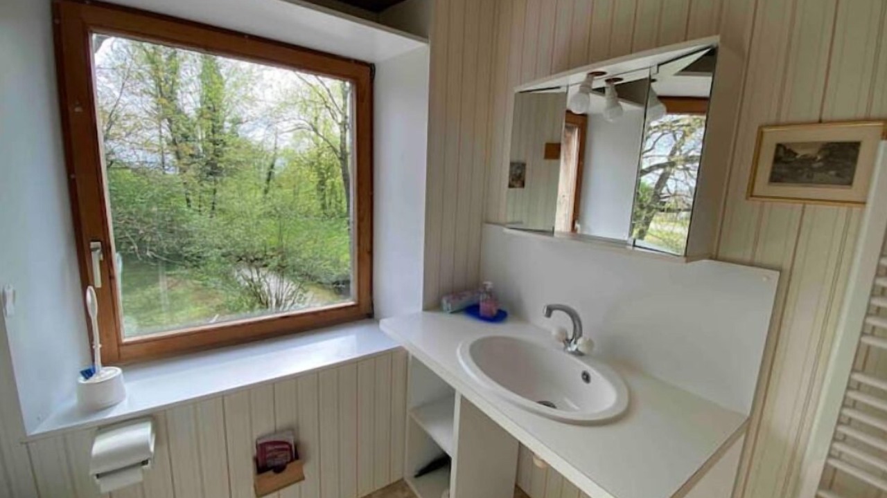 Photo of Bathroom in Ruffey-sur-Seille