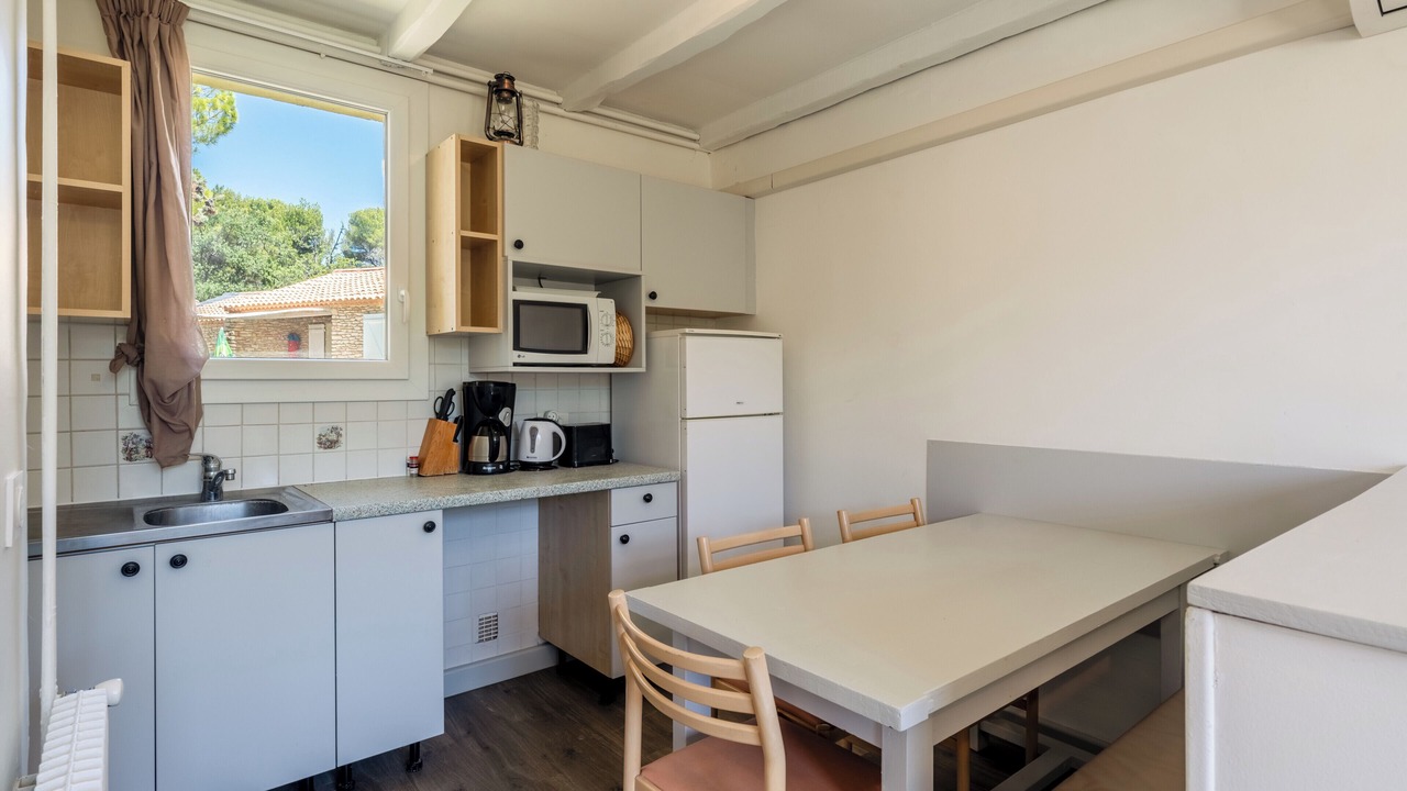Photo of Kitchen in La Roque-sur-Pernes