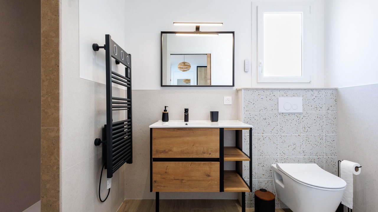 Photo of Bathroom in Cairanne