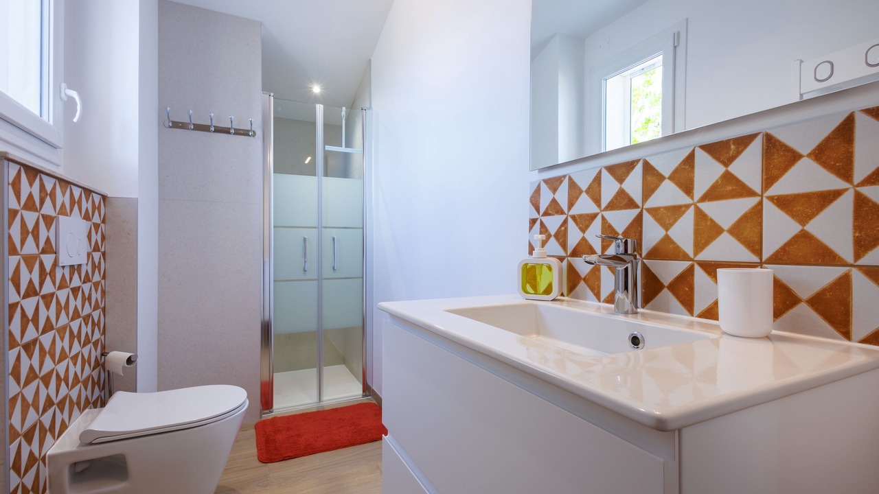 Photo of Bathroom in Cairanne