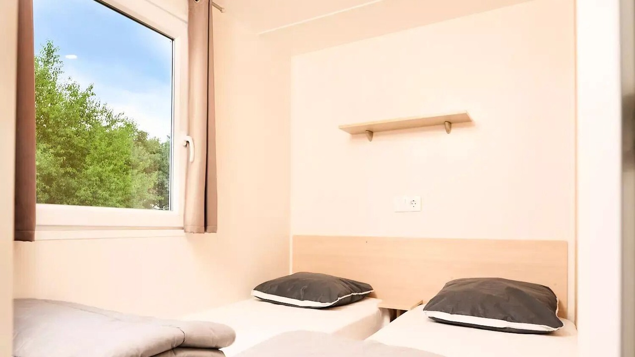 Photo of Bedroom in Malemort-du-Comtat