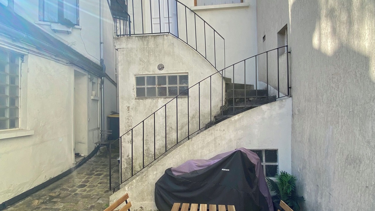 Photo of Outdoor in Orsay