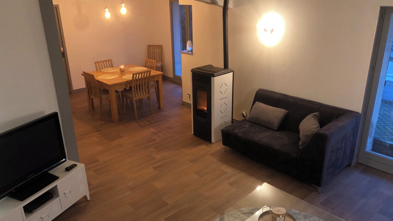 Photo of Livingroom in Albon