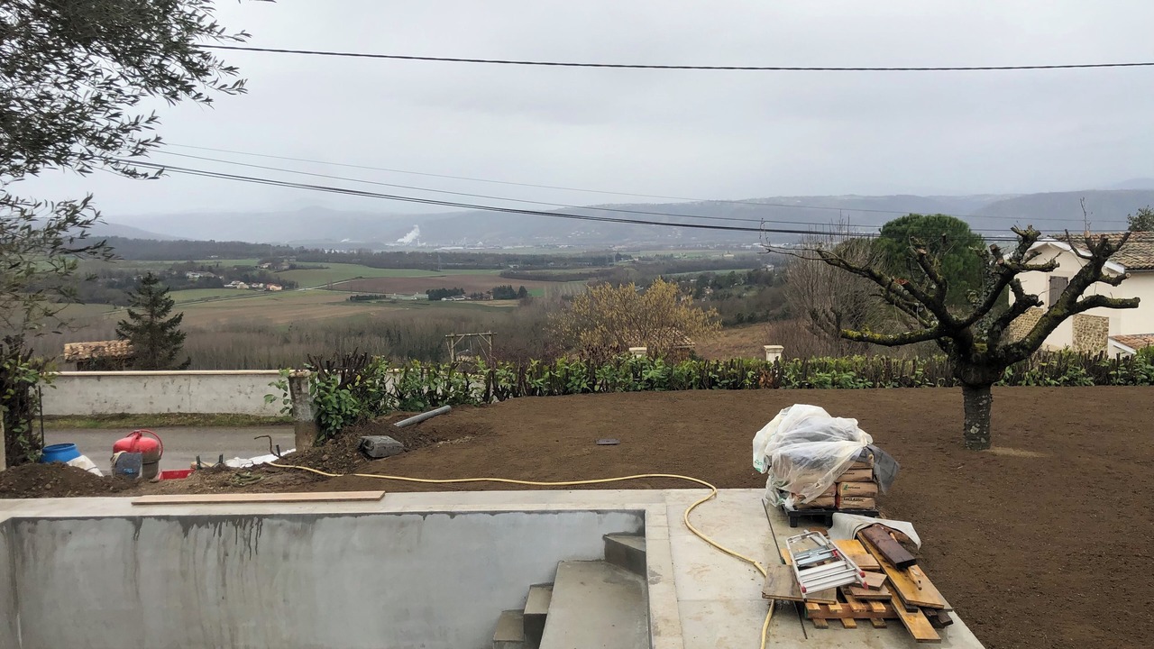 Photo of Outdoor in Albon