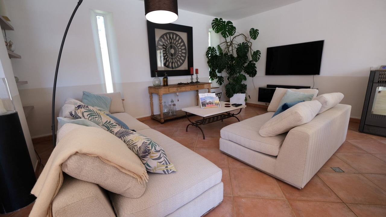 Photo of Livingroom in Puget