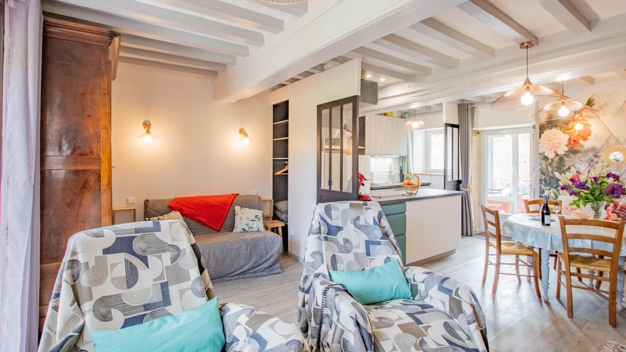 Photo of Livingroom in Jalogny