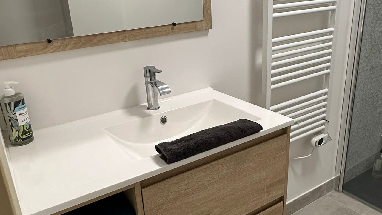 Photo of Bathroom in Romainville