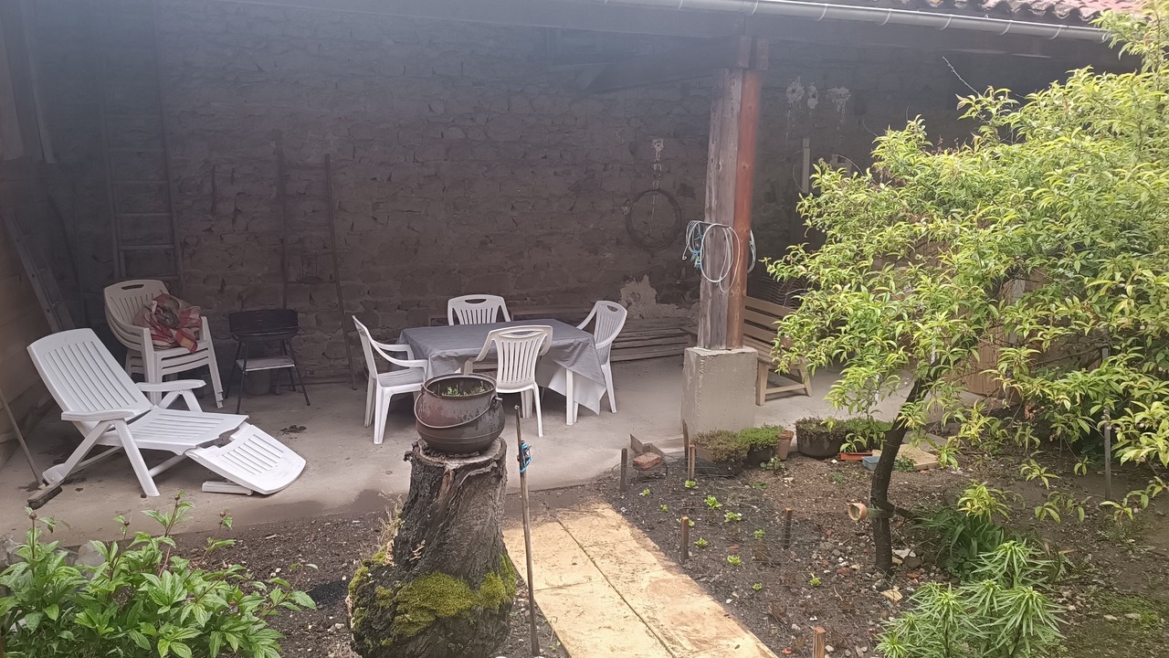 Photo of Outdoor in Perrier