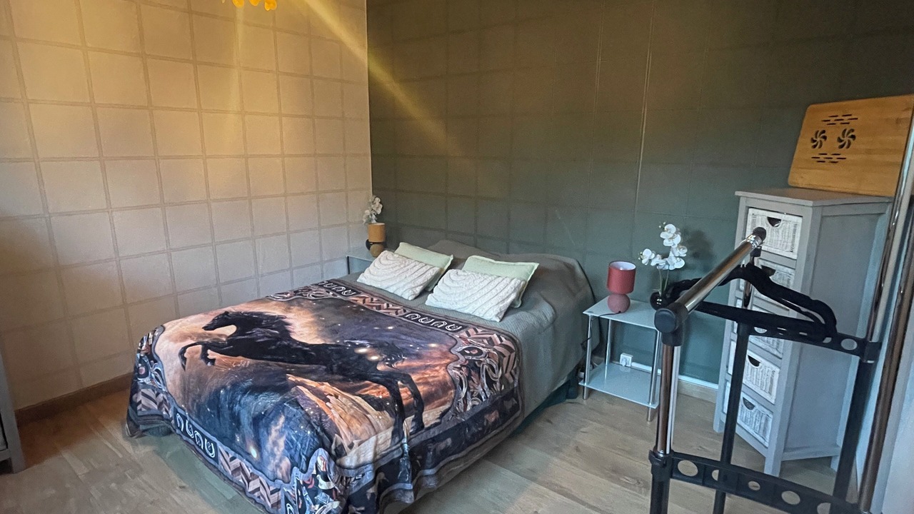 Photo of Bedroom in Courlans