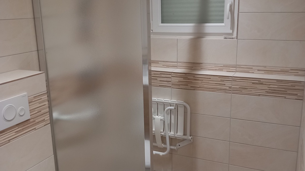 Photo of Bathroom in Toulon-sur-Arroux
