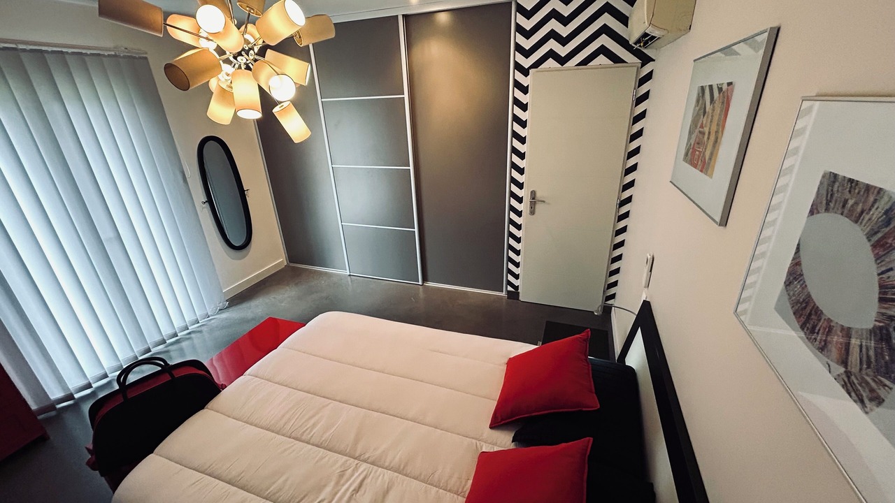 Photo of Bedroom in Sainte-Cecile-les-Vignes