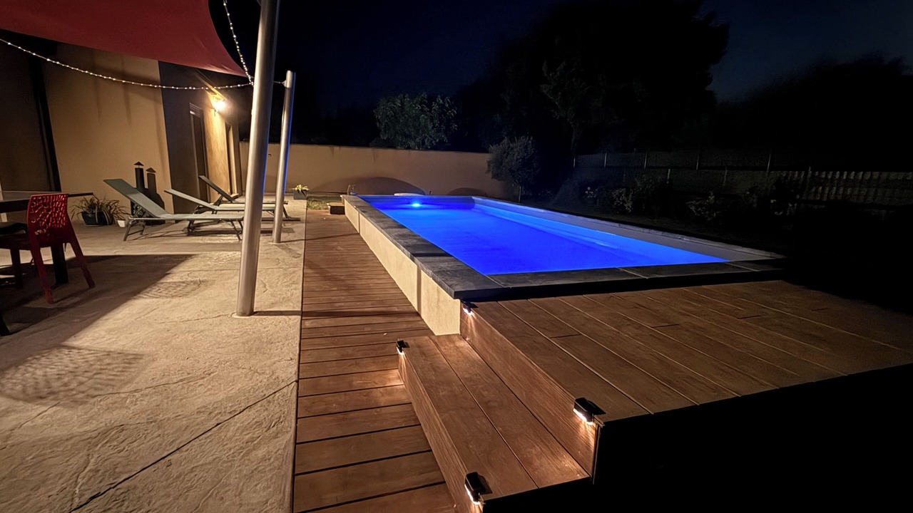 Photo of Outdoor in Sainte-Cecile-les-Vignes