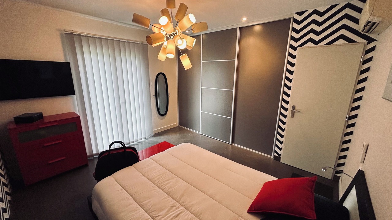 Photo of Bedroom in Sainte-Cecile-les-Vignes