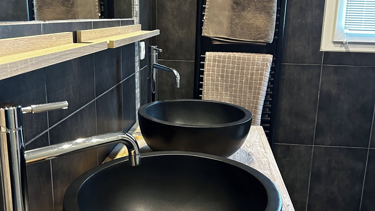 Photo of Bathroom in Sainte-Cecile-les-Vignes