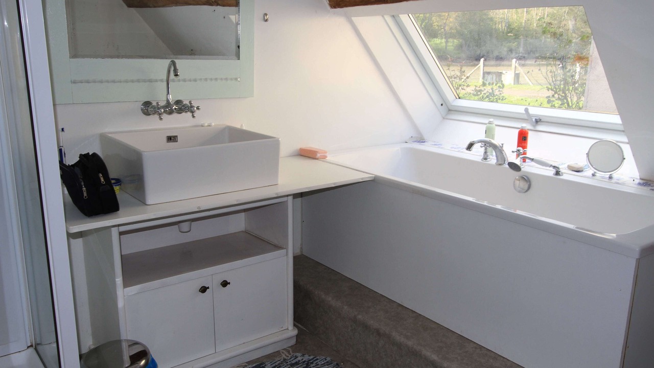 Photo of Bathroom in La Chapelle-au-Mans