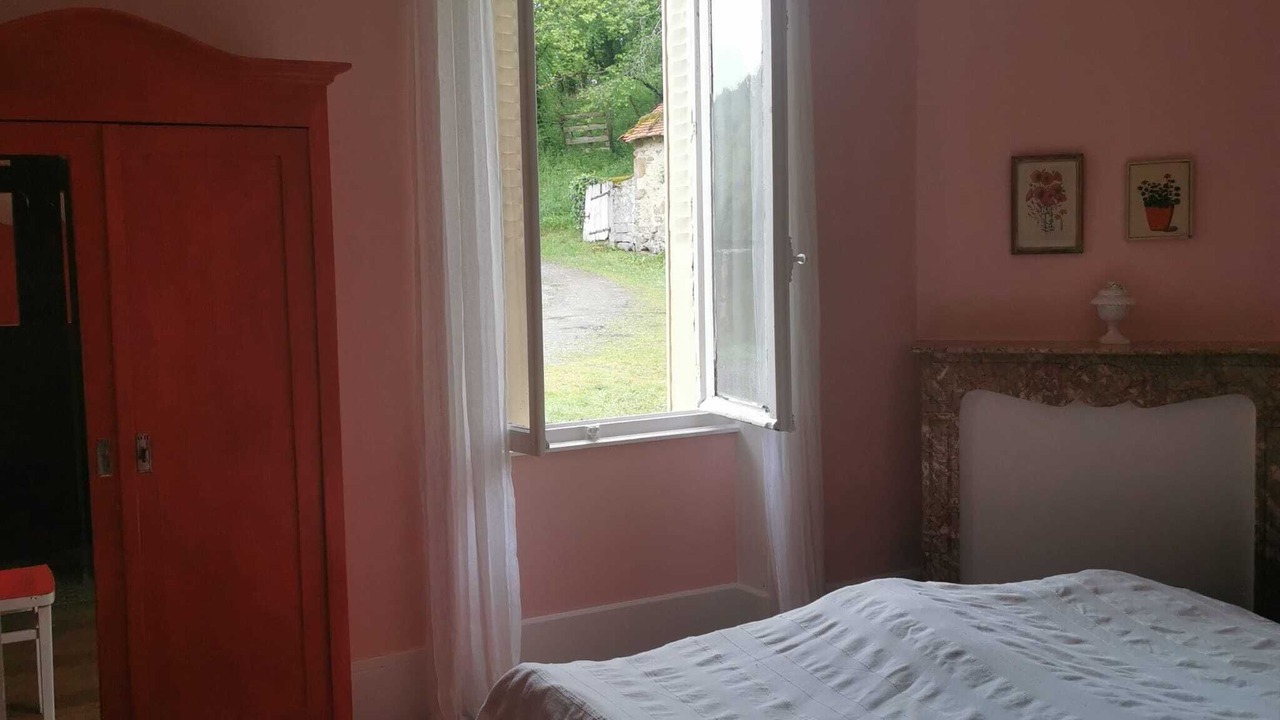 Photo of Bedroom in La Chapelle-au-Mans