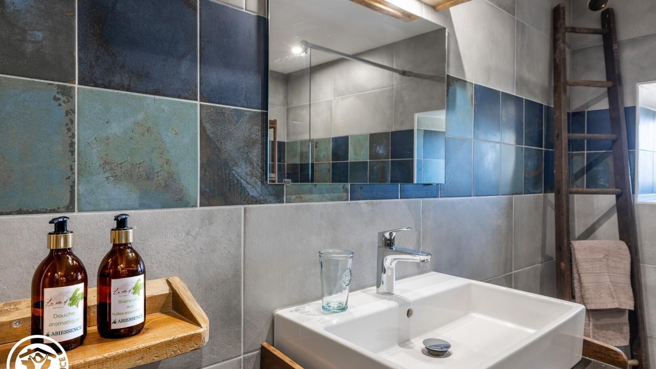 Photo of Bathroom in Saint-Antheme
