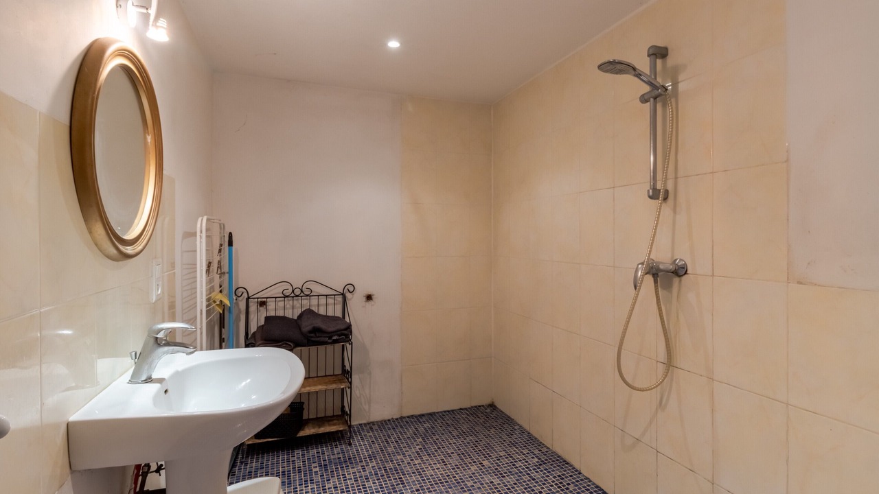 Photo of Bathroom in Degagnac