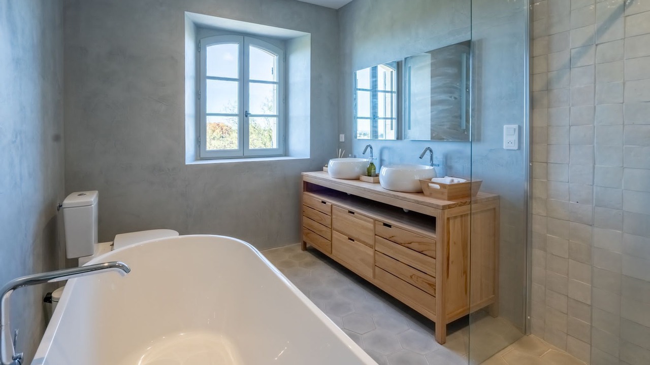 Photo of Bathroom in Cairanne