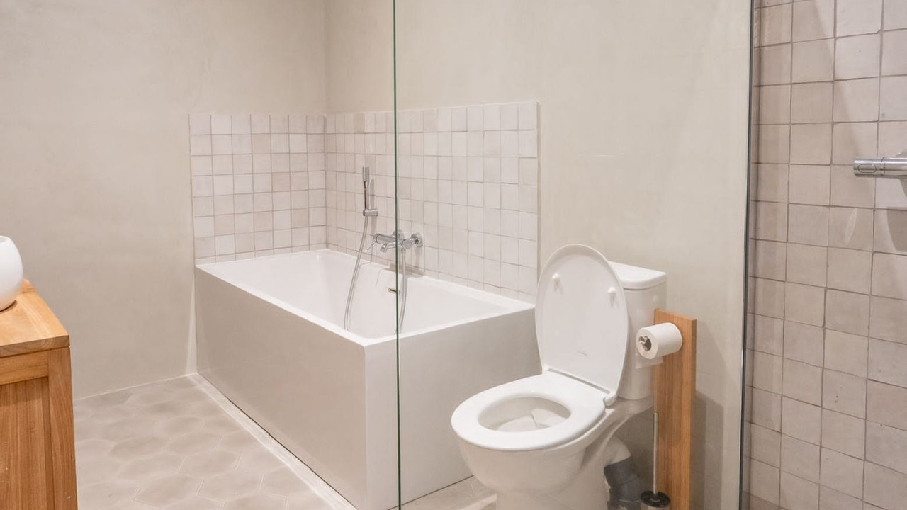 Photo of Bathroom in Cairanne