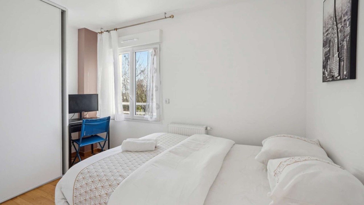 Photo of Bedroom in Villejust