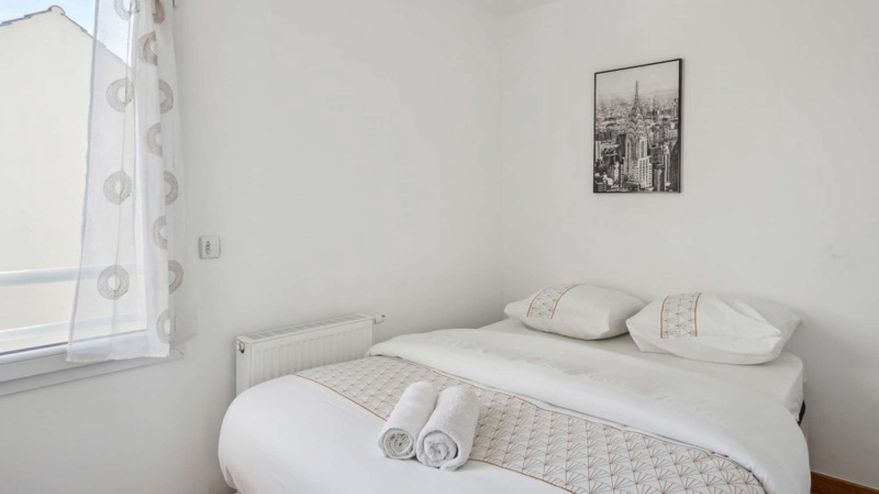 Photo of Bedroom in Villejust