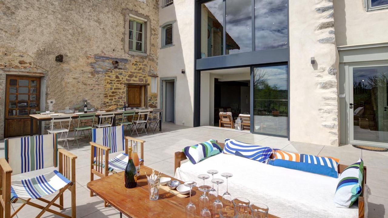 Photo of Outdoor in Saint-Symphorien-de-Lay