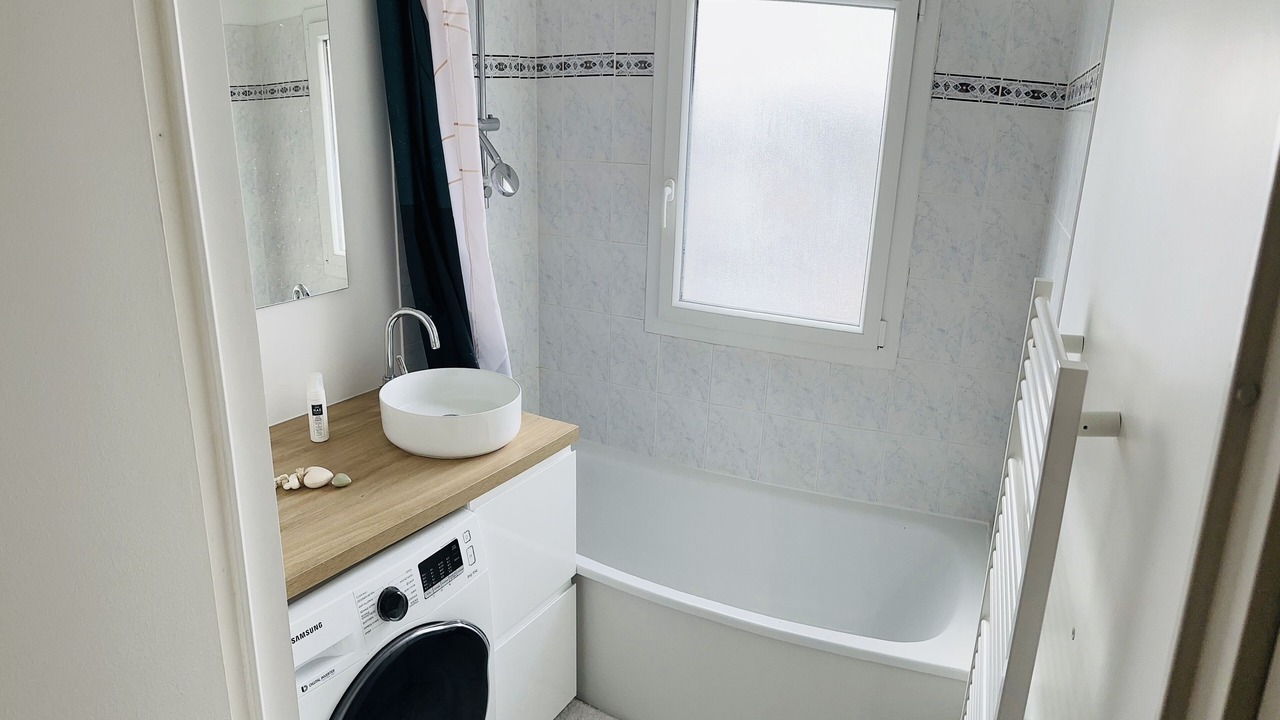 Photo of Bathroom in Quartier Chatillon