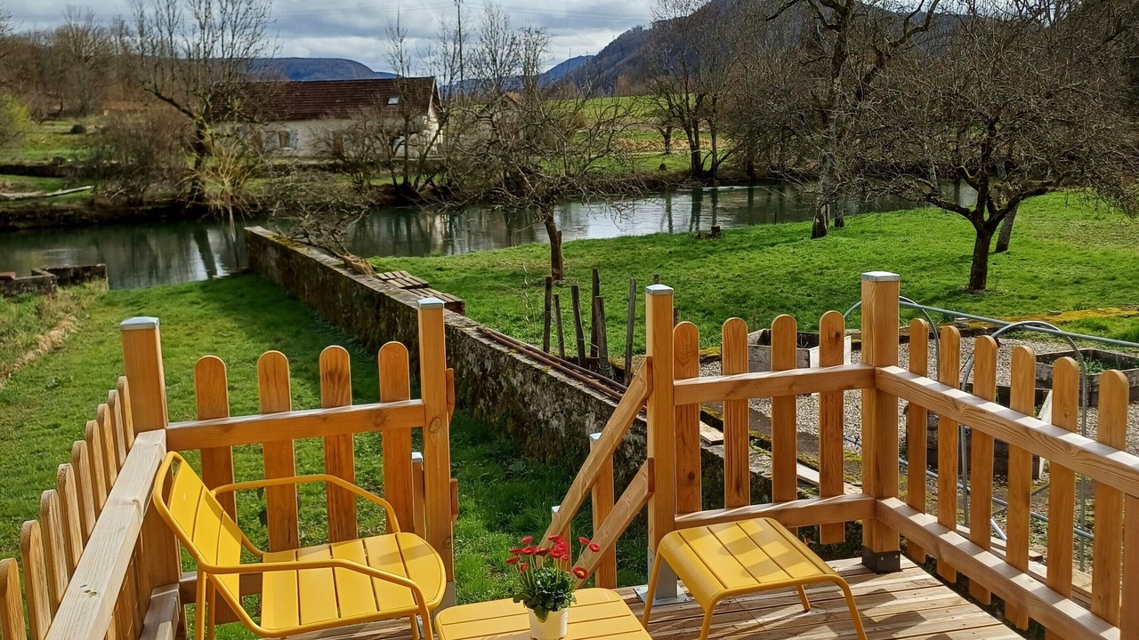 Photo of Patio Balcony in Ornans