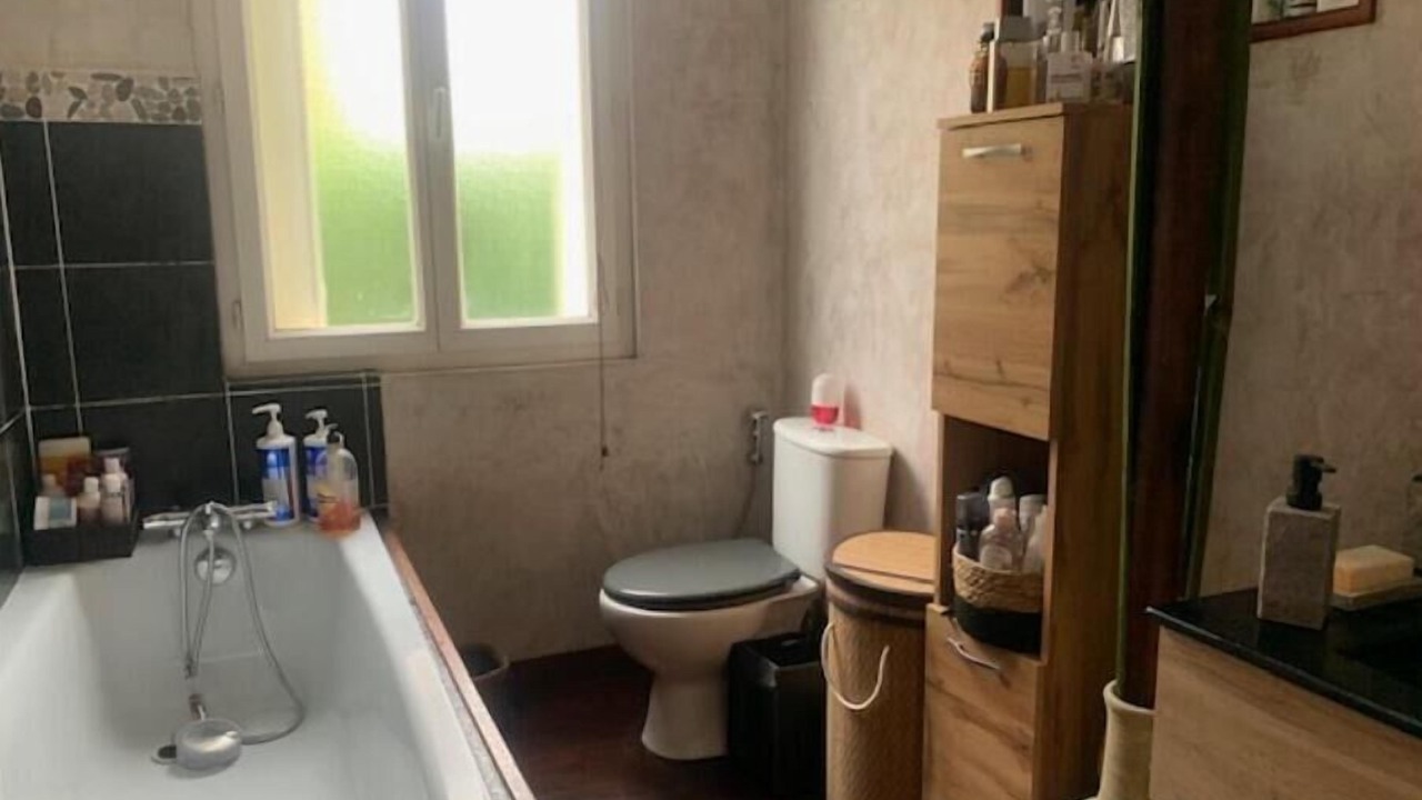 Photo of Bathroom in Vigneux-sur-Seine