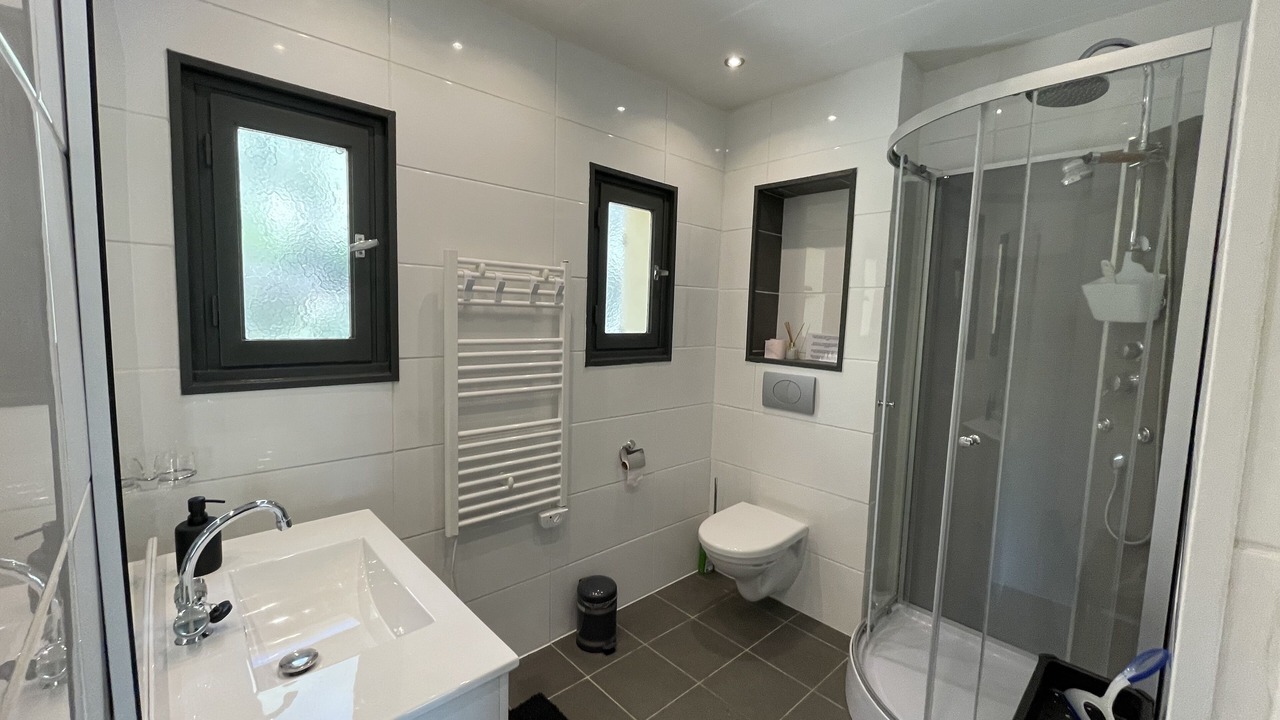Photo of Bathroom in Corancy